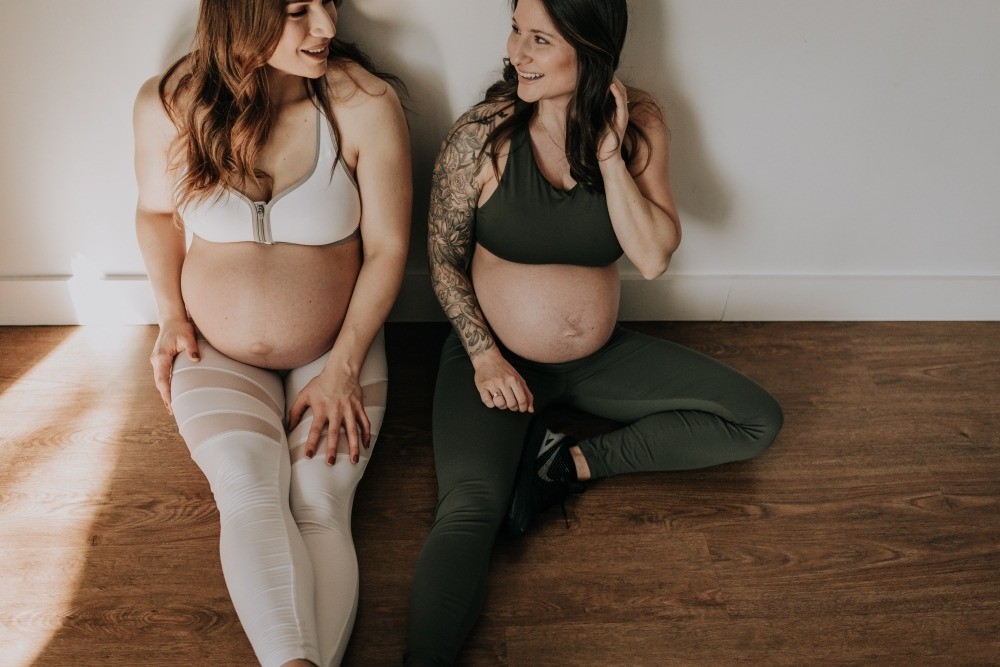 003 : SPÉCIAL NOUVELLES MAMANS* LE CYCLE "INVISIBLE", SE SENTIR SOI-MÊME À NOUVEAU ET LES MONTAGNES RUSSES HORMONALES APRÈS L'ACCOUCHEMENT