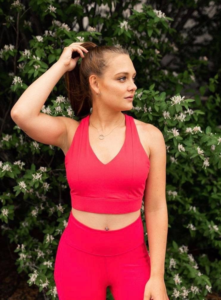 020 ALEXANDRINE BISTODEAU : LE POUVOIR DE S'ÉDUQUER POUR MIEUX COMPRENDRE SON CORPS