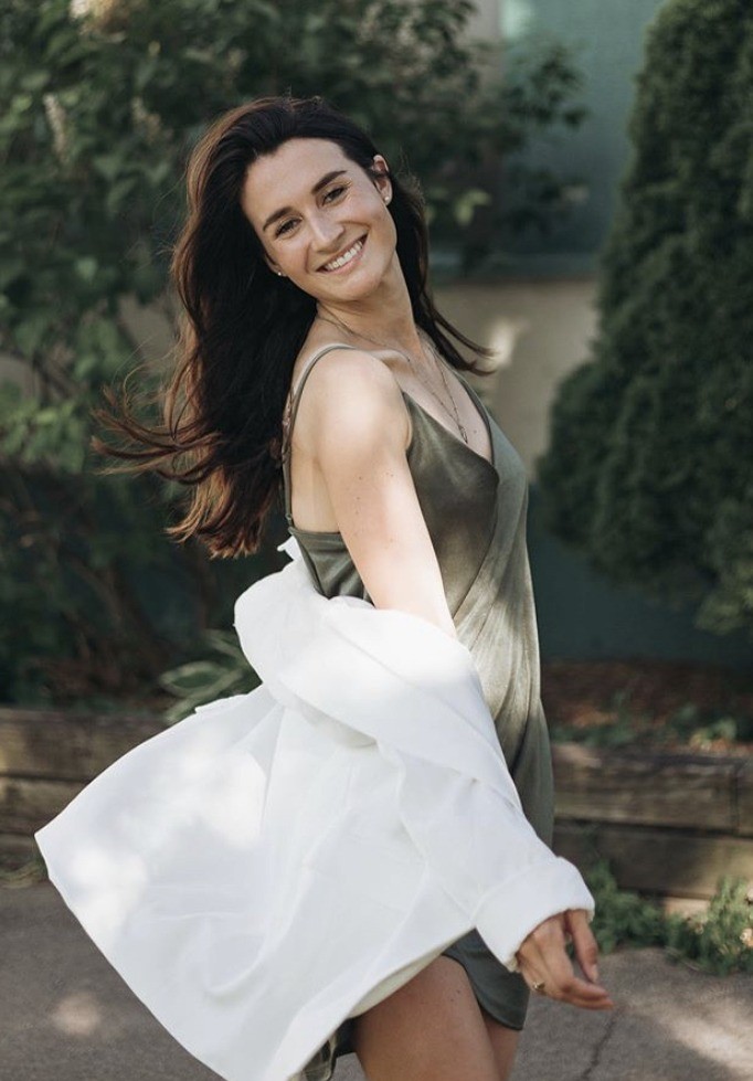 032 AMÉLIE RIENDEAU : SE RÉ-INVENTER ET DEVENIR UNE FEMME PLUS CONFIANTE